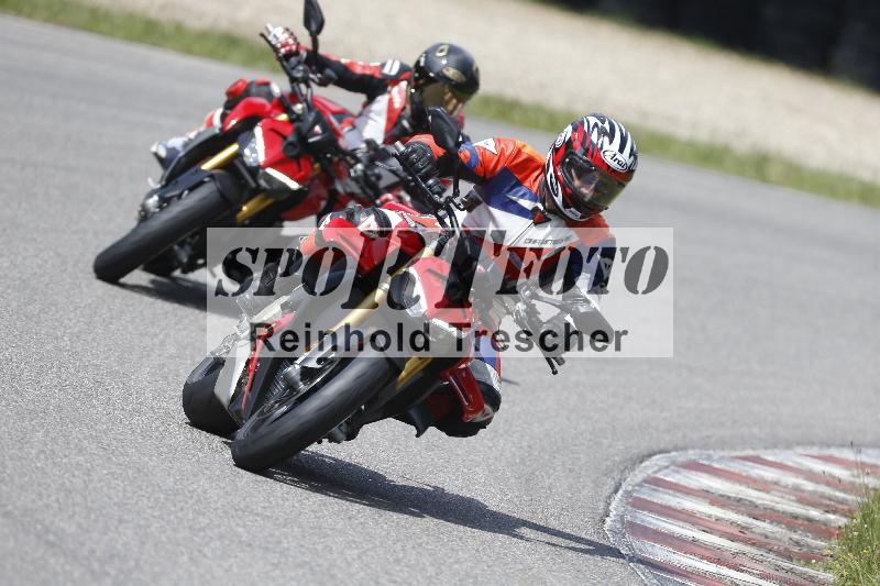 /27 12.06.2025 Ducati Schweiz Trackday Warmup  ADR/blau-bleu/ohne